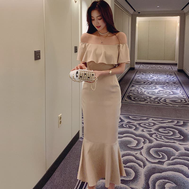 フリルオフショルダー マーメイドワンピース　結婚式　二次会　ドレス