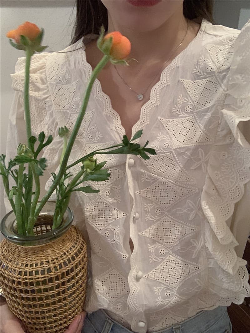 刺繍フリル長袖ブラウス 甘美カジュアル春シャツ